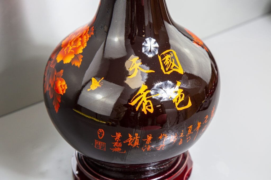 KOKOPRIME black ceramic vase with hand-painted peony design for elegant home display